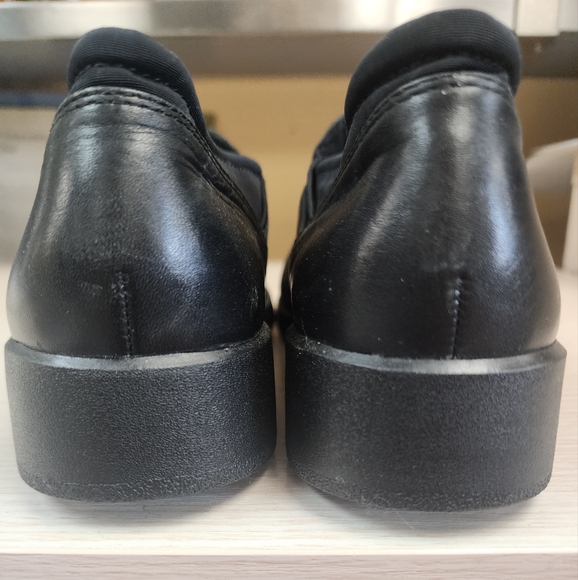 clarks comfort leather slip on loafers size 7.5M black - Picture 4 of 7